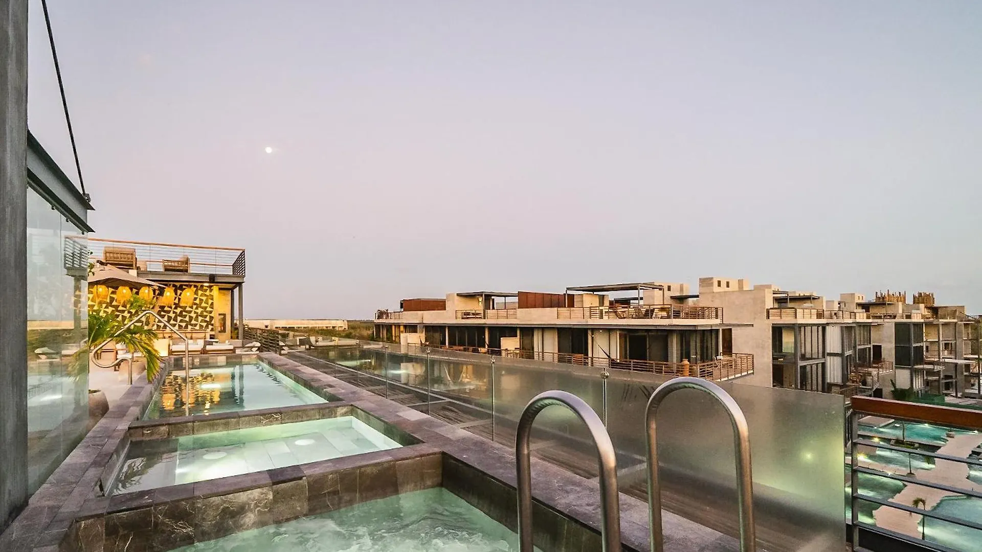 Appartamento Waterworld Tulum 1Br Cenote Rooftop Pools Gym Messico